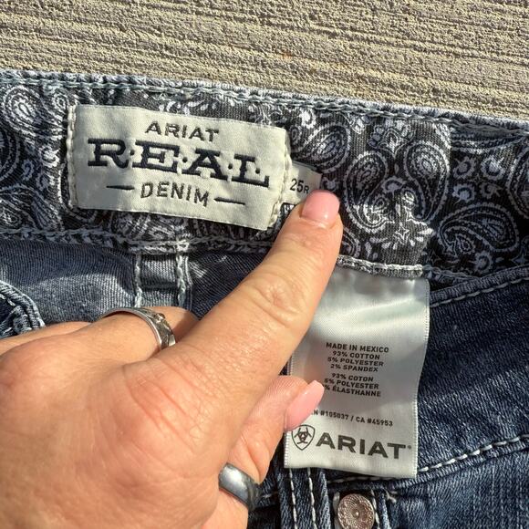 Ariat 25R Mid Rise Stretch Ivy Stackable Straight Leg Jeans Style 10024300 - Picture 3 of 9